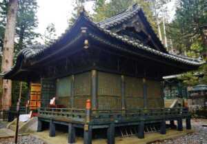 Wikipediaより：日光東照宮　奥社拝殿　